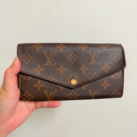 LV Sarah錢包