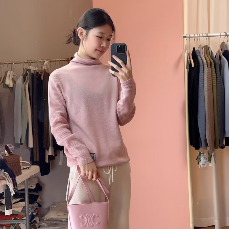 【超稀有顏色💖顯白不怕撞包😆】CELINE新年限定特別版 水桶包 櫻花淡粉色🌸-4