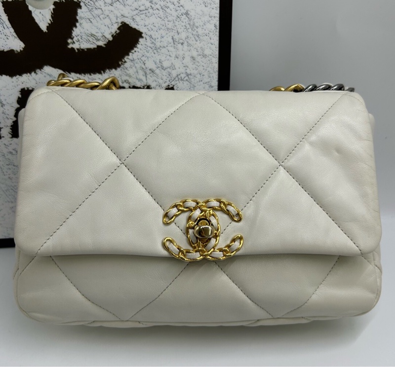 Chanel香奈兒白色 19bag 編碼款30開🧡-1