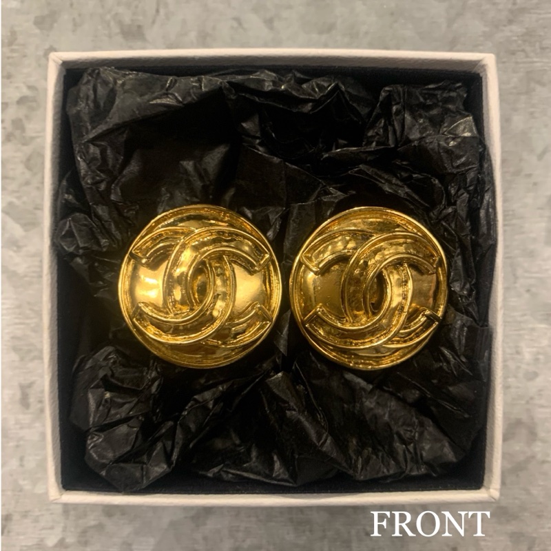 CHANEL Vintage Clip Earrings With CC Logo In 1994S  香奈兒經典中古標誌耳夾-2
