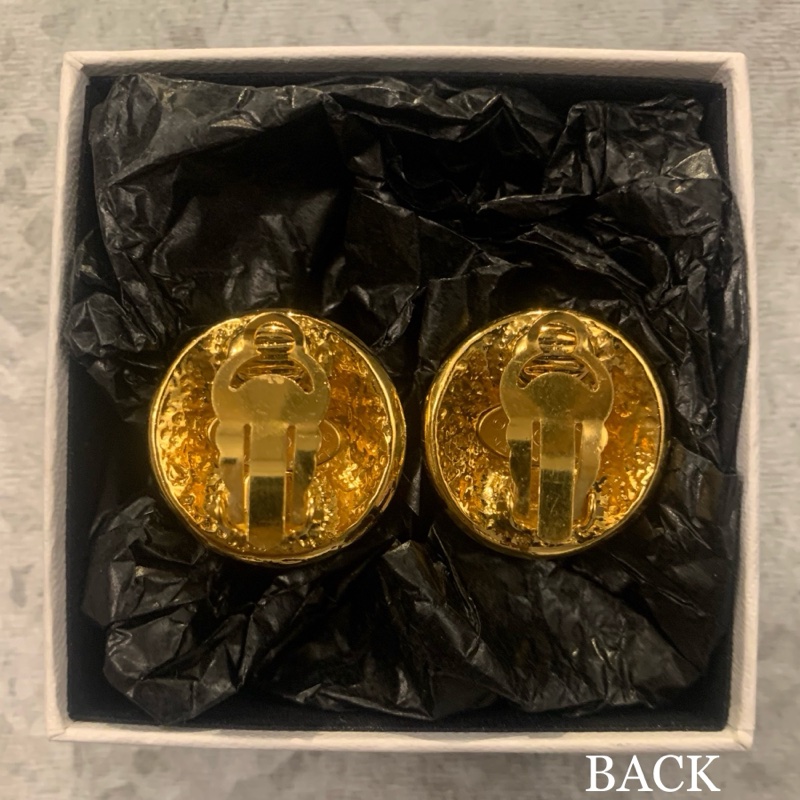 CHANEL Vintage Clip Earrings With CC Logo In 1994S  香奈兒經典中古標誌耳夾-3