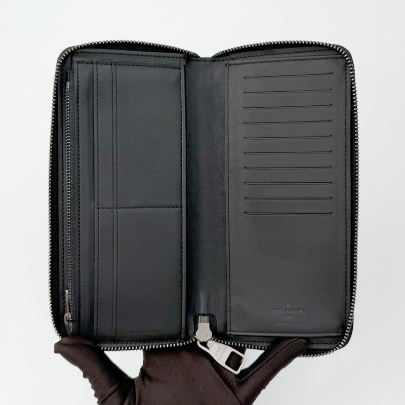 LV Damier Infini 棋盤格壓紋拉鍊長夾🖤 |✨ Wisher惟奢名品✨-6