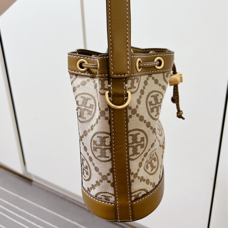 Tory Burch 老花咖色水桶包-3