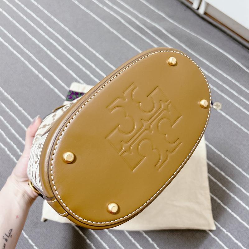 Tory Burch 老花咖色水桶包-7