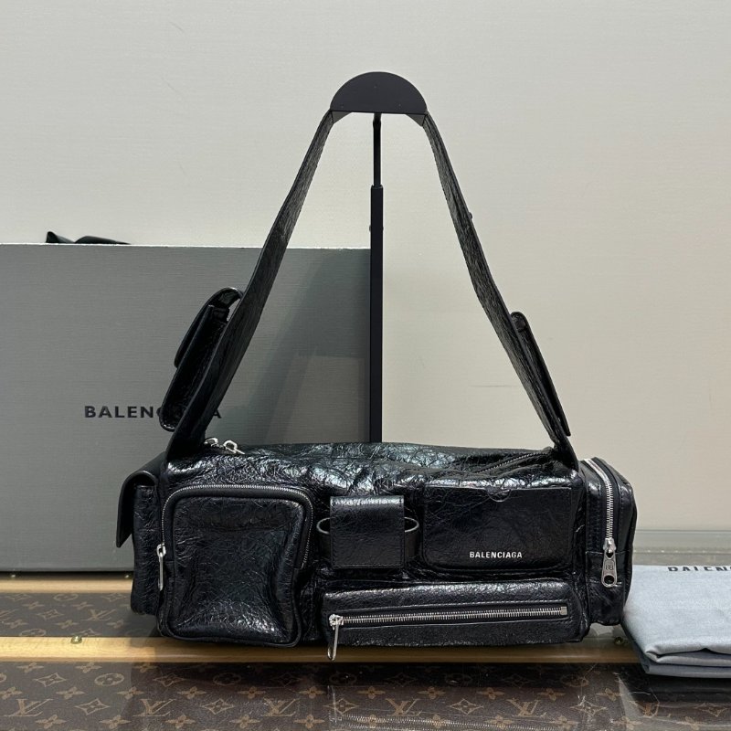 BALENCIAGA Superbusy黑銀油蠟皮肩背腋下包 30*12*13 98新配件盒子 塵袋-1