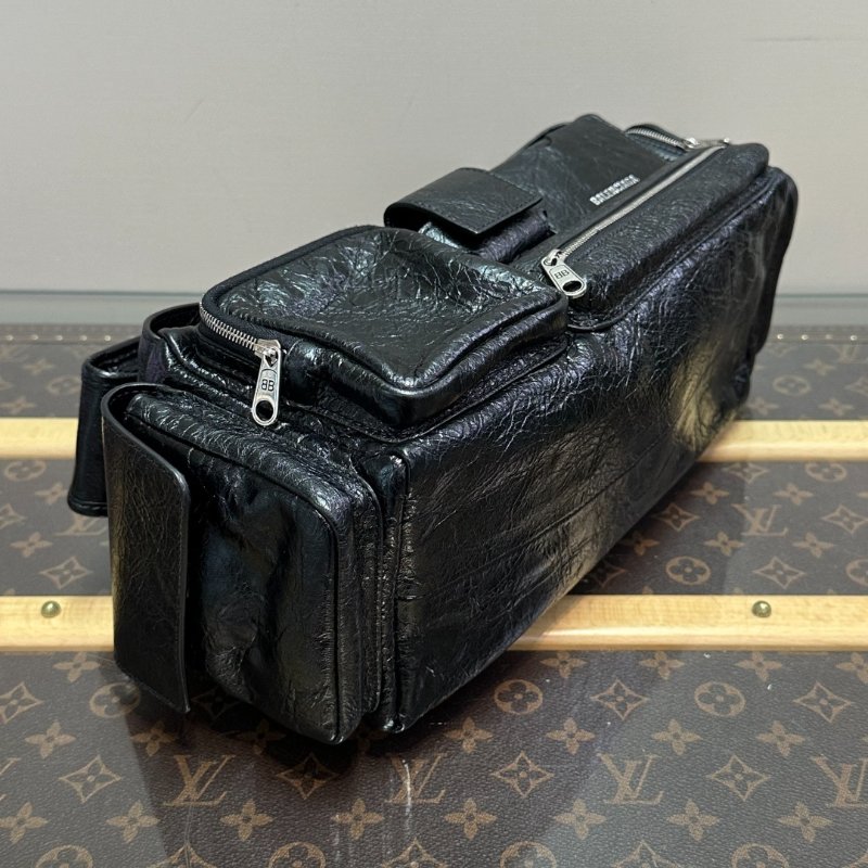 BALENCIAGA Superbusy黑銀油蠟皮肩背腋下包 30*12*13 98新配件盒子 塵袋-4