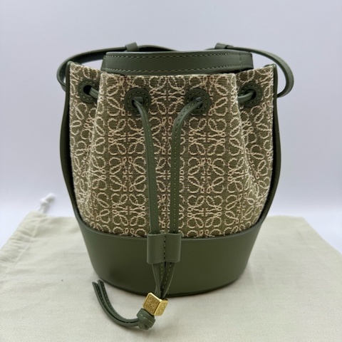 羅意威/Loewe 帆布拼皮Balloon水桶包綠色 底長18cm