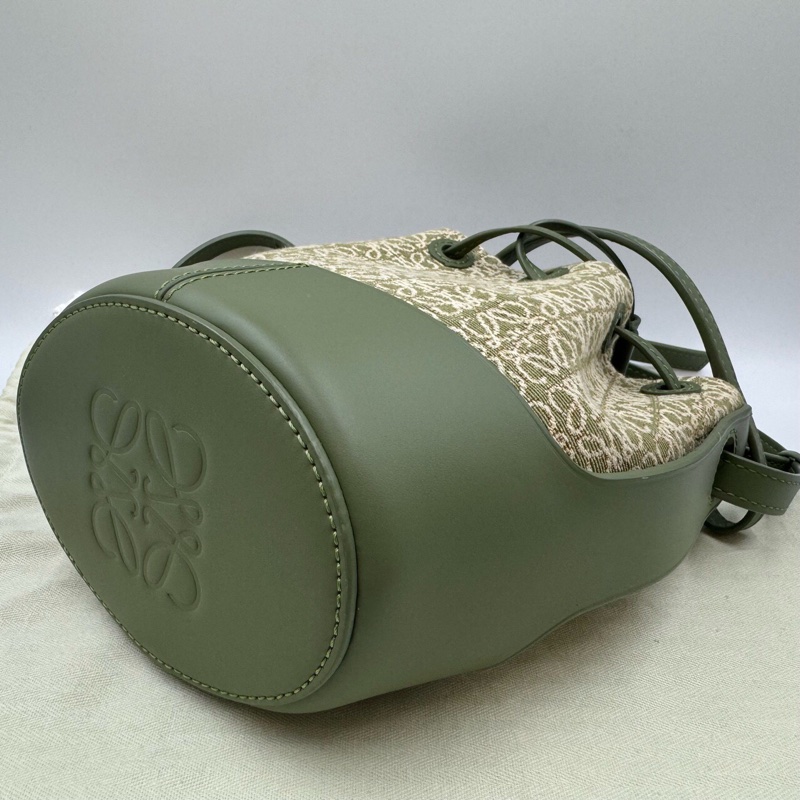 羅意威/Loewe 帆布拼皮Balloon水桶包綠色 底長18cm-6
