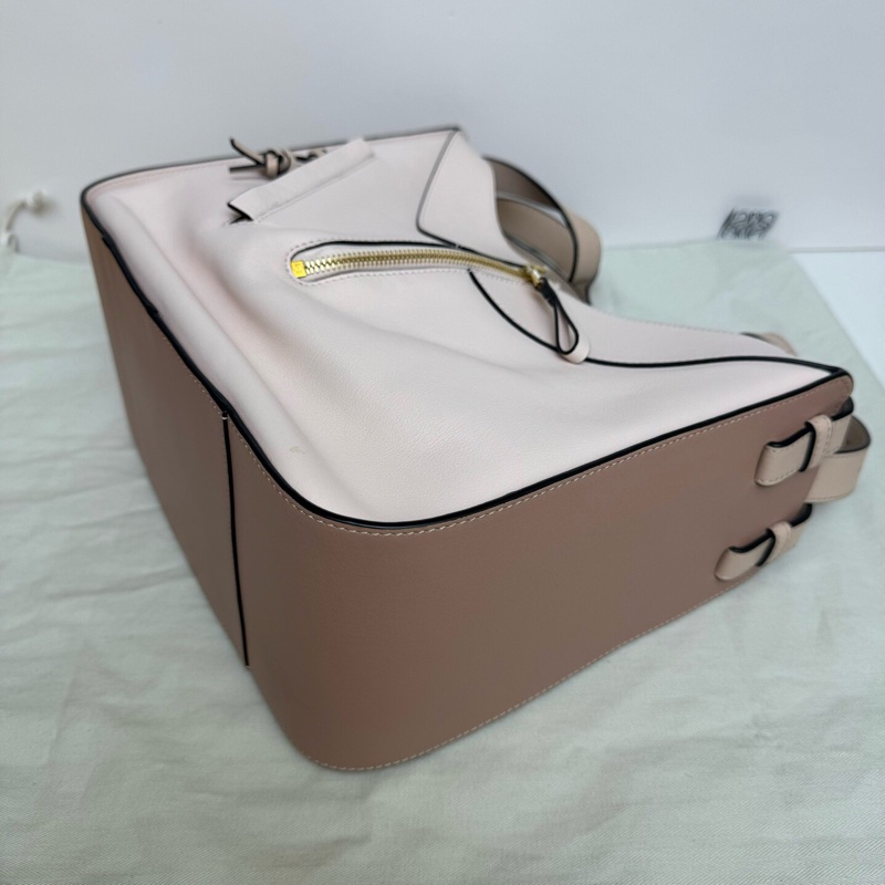 Loewe 羅意威 牛皮吊床包粉色拼色小號 底長26-5