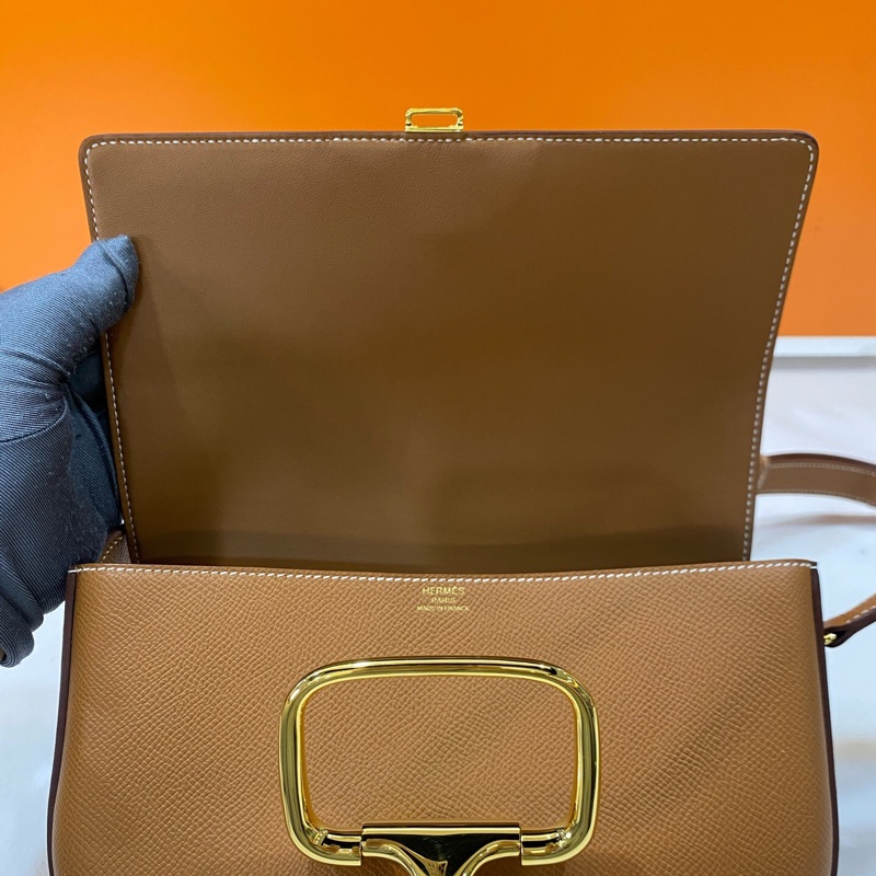 99新 HERMES 愛馬仕新款della elan斜挎包，金棕金扣，K刻Epsom牛皮-9