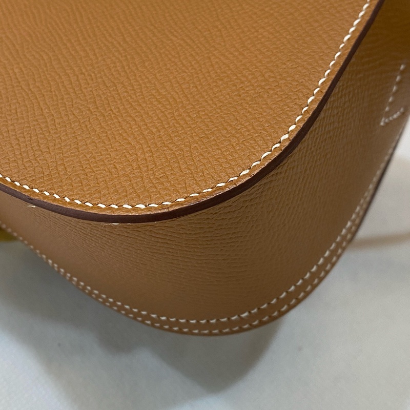 99新 HERMES 愛馬仕新款della elan斜挎包，金棕金扣，K刻Epsom牛皮-18