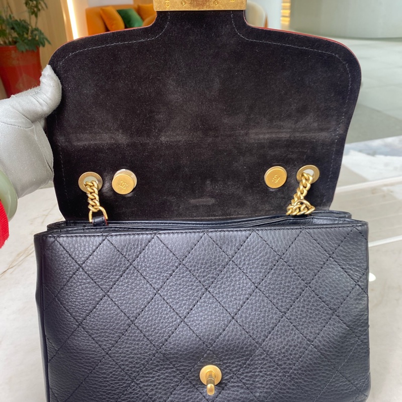 CHANEL 香奈兒 孟買系列黑金荔枝紋牛皮郵差包,-13