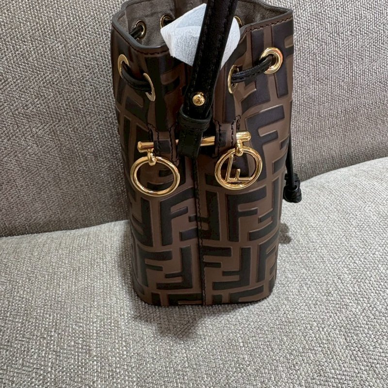 FENDI 迷你水桶包-2