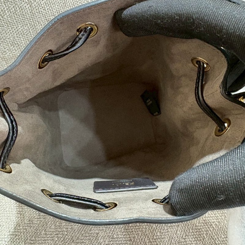 FENDI 迷你水桶包-9