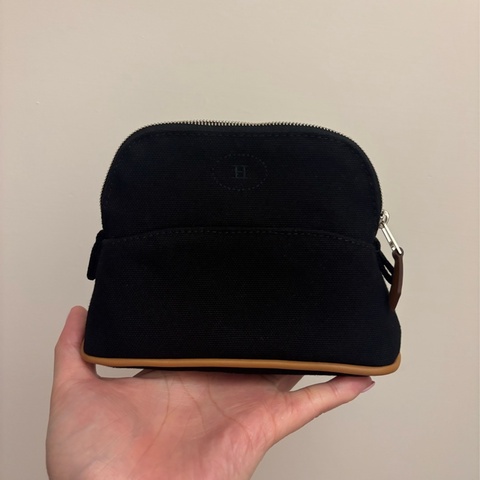 現貨商品 全新商品 台灣購證 Hermes 經典黑色H帆布迷你化妝包