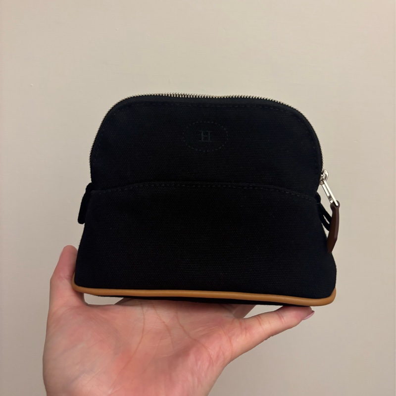 現貨商品 全新商品 台灣購證 Hermes 經典黑色H帆布迷你化妝包-1