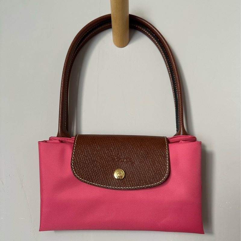 Longchamp全新桃粉色長背帶小包-4