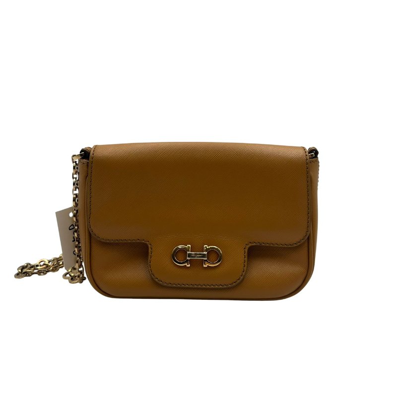 【美收精品】Ferragamo 黃色皮革肩背包C-508【隔月月中將轉賣至日本 上架期限30天】-0