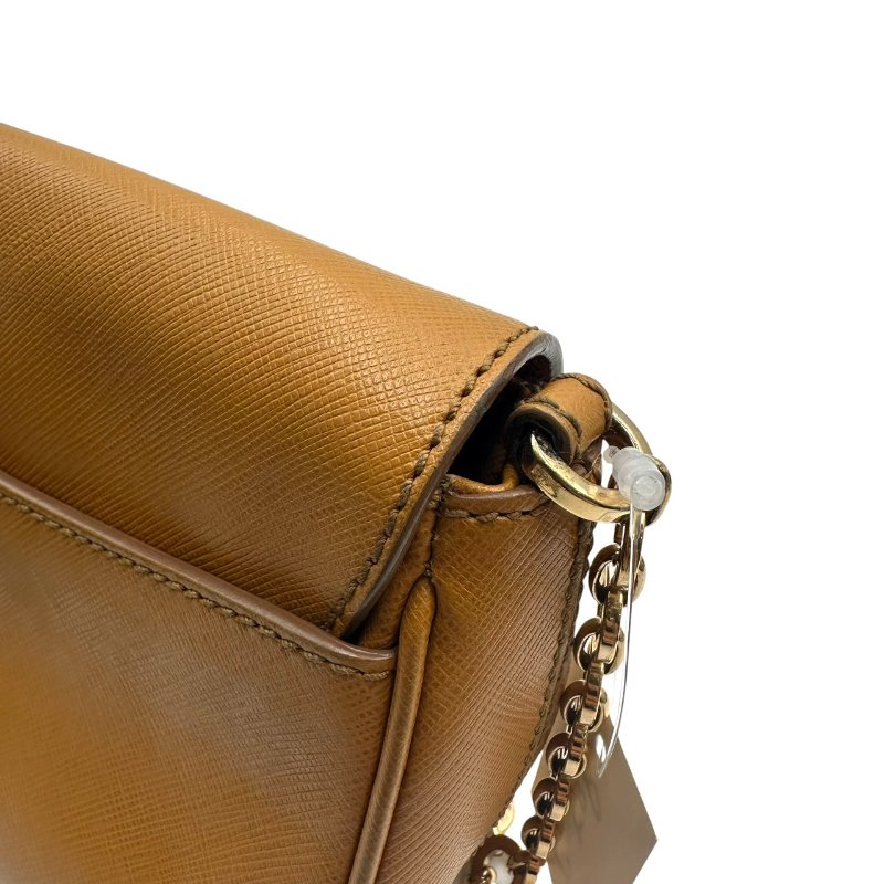 【美收精品】Ferragamo 黃色皮革肩背包C-508【隔月月中將轉賣至日本 上架期限30天】-9
