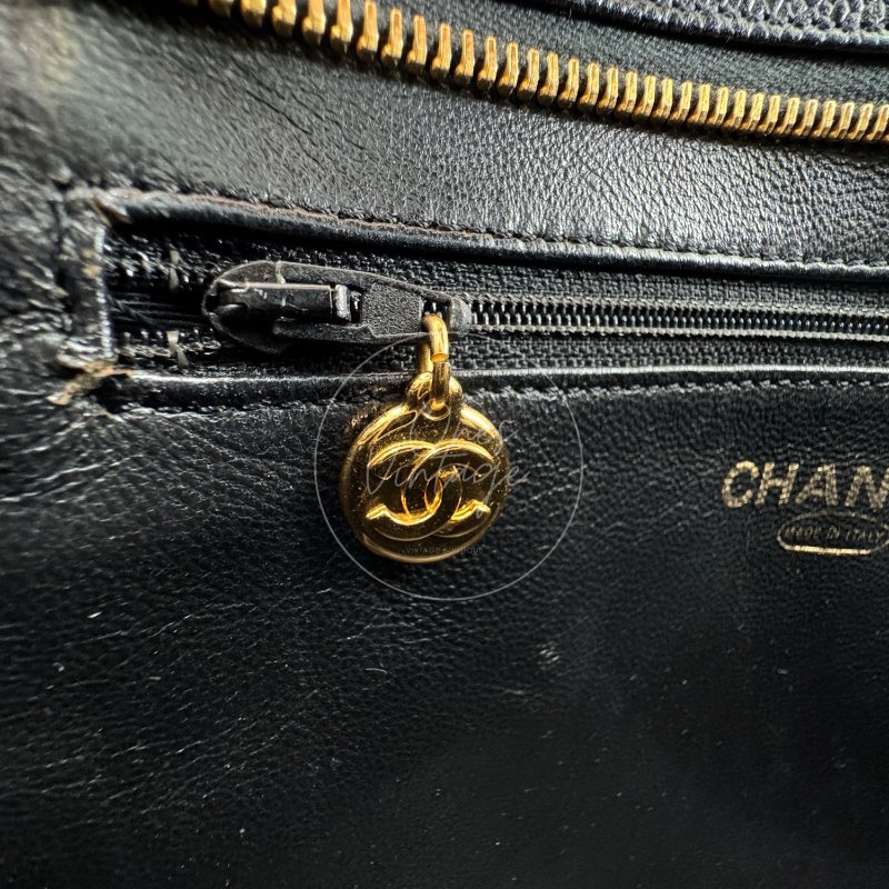 中古 Chanel 香奈兒 黑色 荔枝皮 魚子醬皮革 復古 圓牌托特包-18