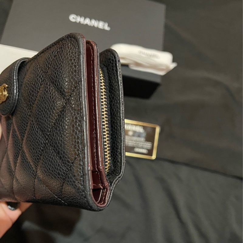 Chanel 香奈兒 19開金釦黑荔枝牛皮中夾-17