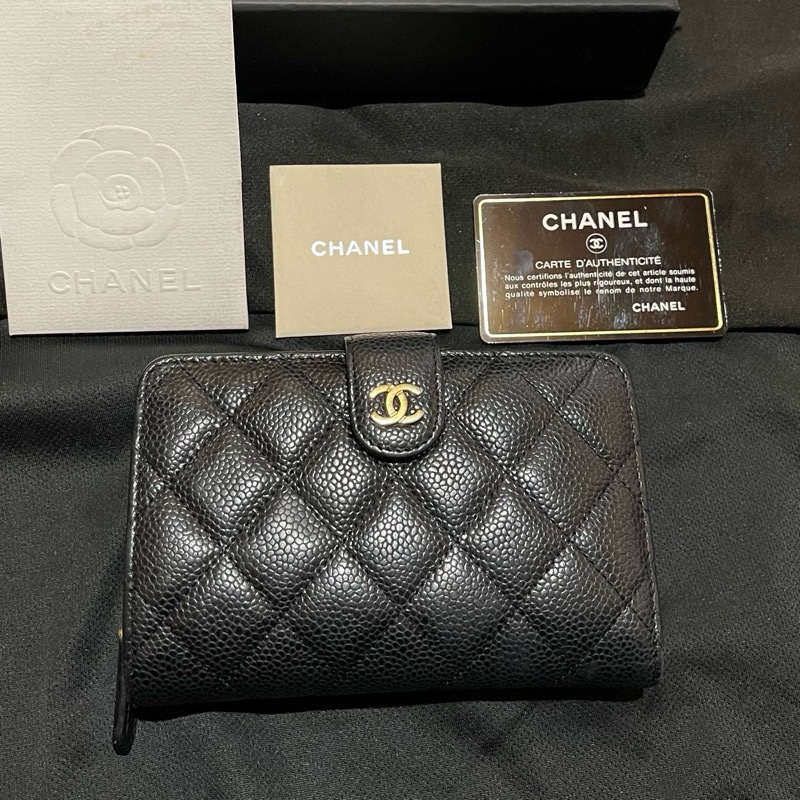 Chanel 香奈兒 19開金釦黑荔枝牛皮中夾-32