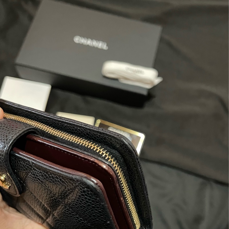 Chanel 香奈兒 19開金釦黑荔枝牛皮中夾-50