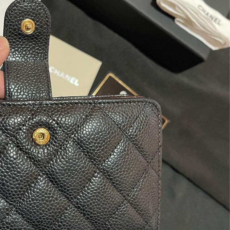 Chanel 香奈兒 19開金釦黑荔枝牛皮中夾-59