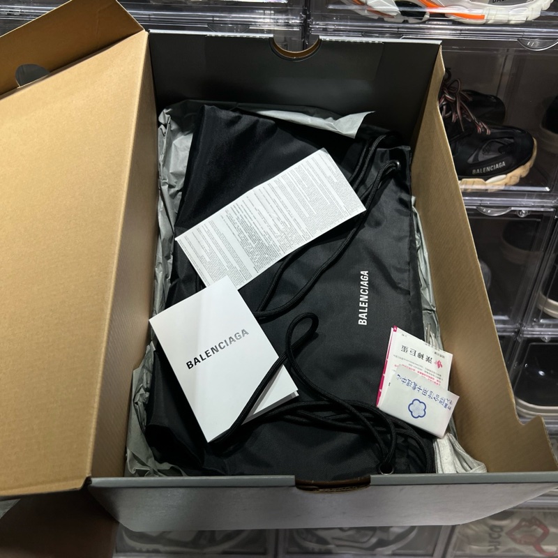 巴黎世家 3xl 灰銀Eu43-5