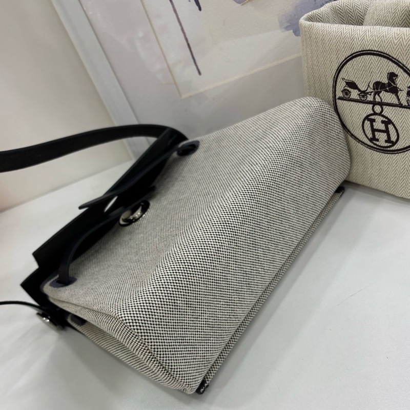 Hermes 愛馬仕 mini herbag 石墨灰熊貓 全新 K刻-4