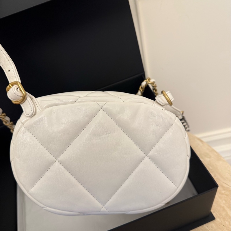 Chanel香奈兒 24C 19bag雙肩包 白色小羊皮,芯片款,金扣 肩帶可調節-4