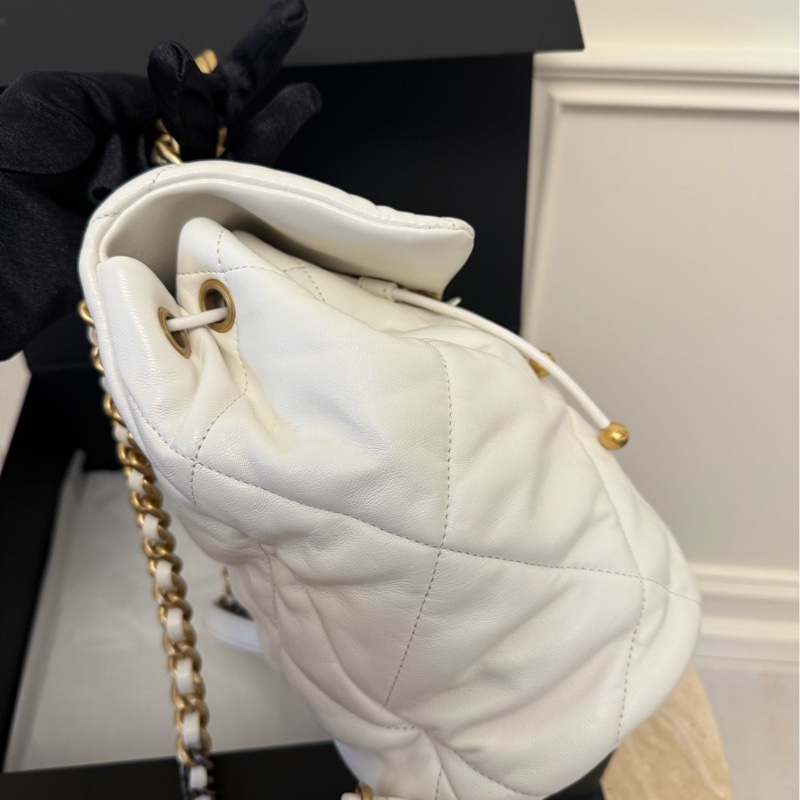 Chanel香奈兒 24C 19bag雙肩包 白色小羊皮,芯片款,金扣 肩帶可調節-5