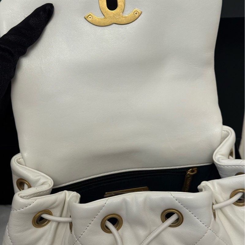 Chanel香奈兒 24C 19bag雙肩包 白色小羊皮,芯片款,金扣 肩帶可調節-7