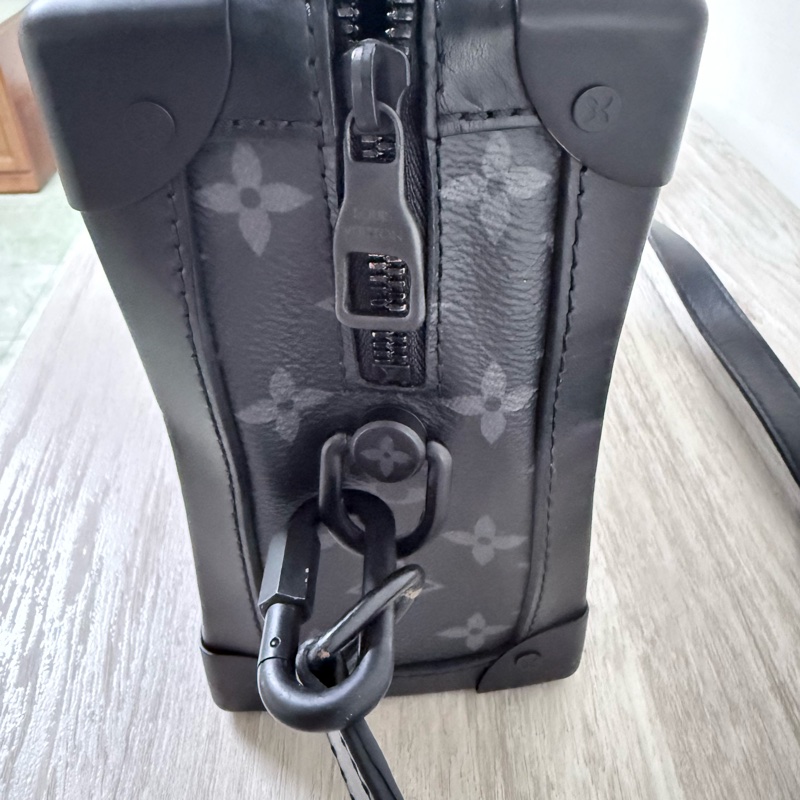 LV Louis Vuitton Soft Trunk Eclipse 黑灰老花斜背包✨👍-3
