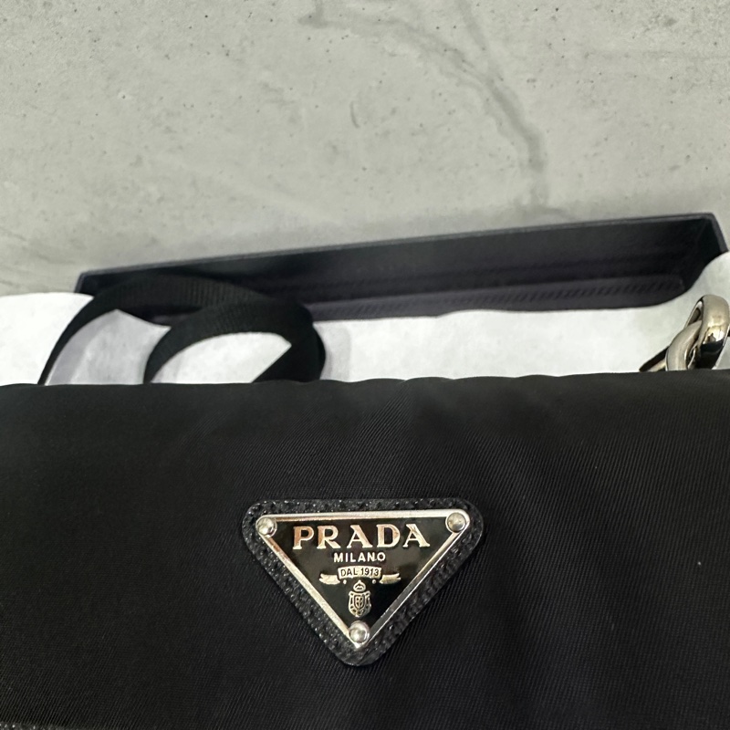 prada 尼龍側背小包 9成新-13