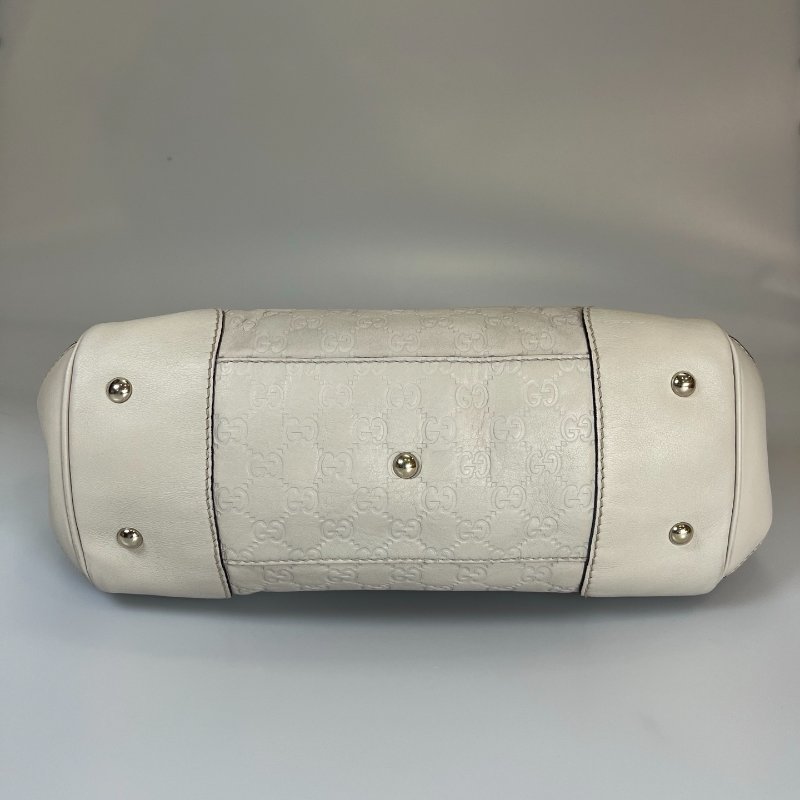 GUCCI 257063 灰色牛皮壓紋肩背包-4