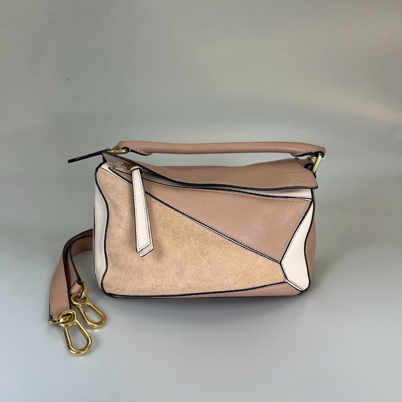 LOEWE 粉色PUZZLE 包小號-0