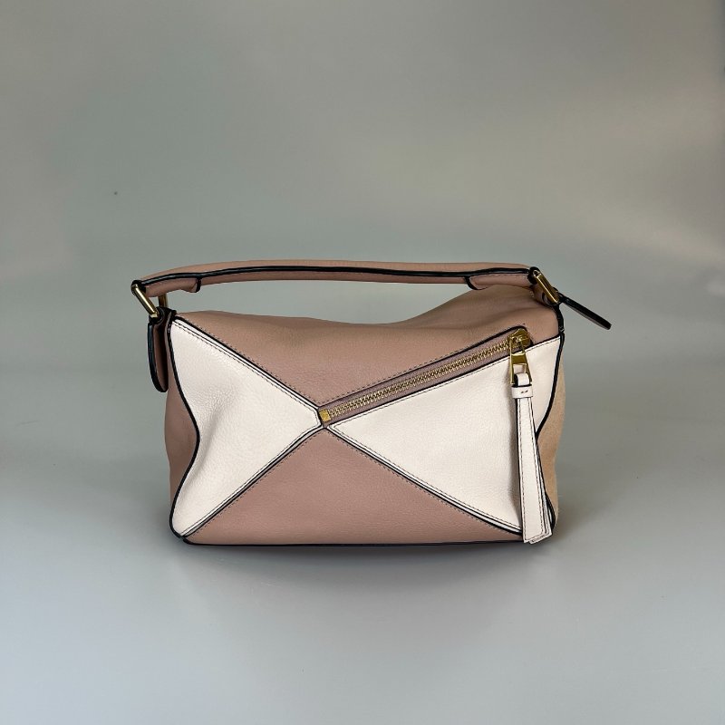 LOEWE 粉色PUZZLE 包小號-1