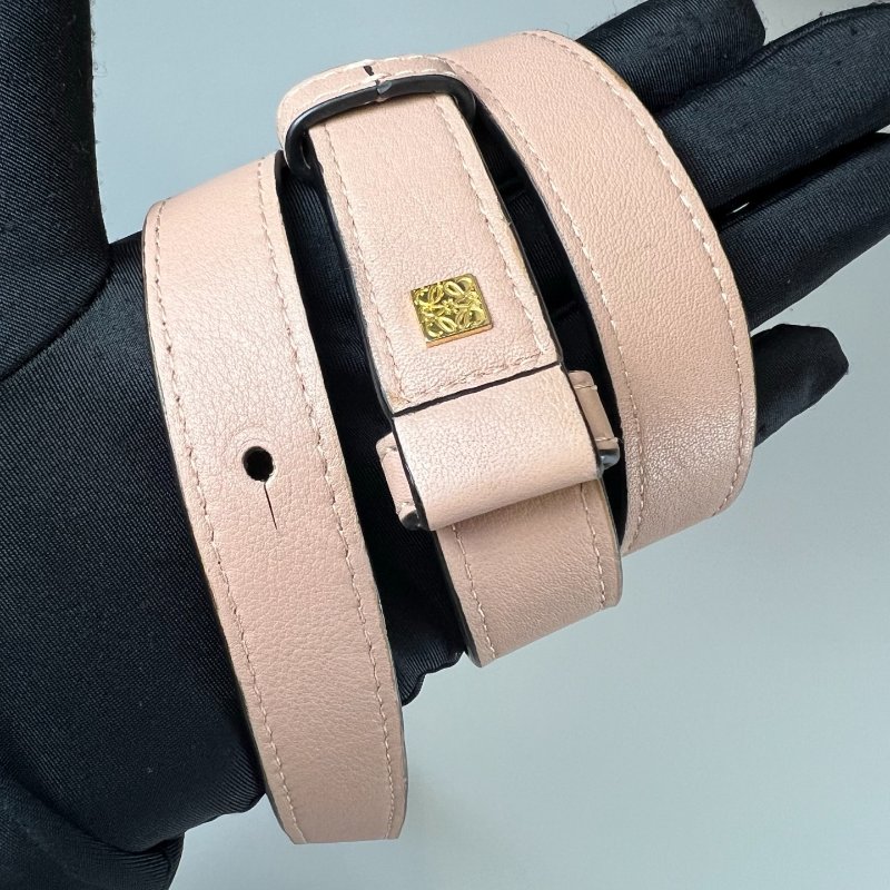 LOEWE 粉色PUZZLE 包小號-11