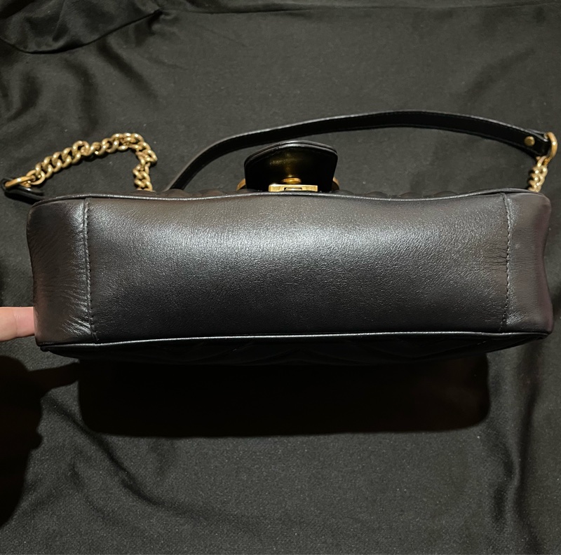 Gucci MARMONT馬夢系列 26cm金釦黑側背包-9