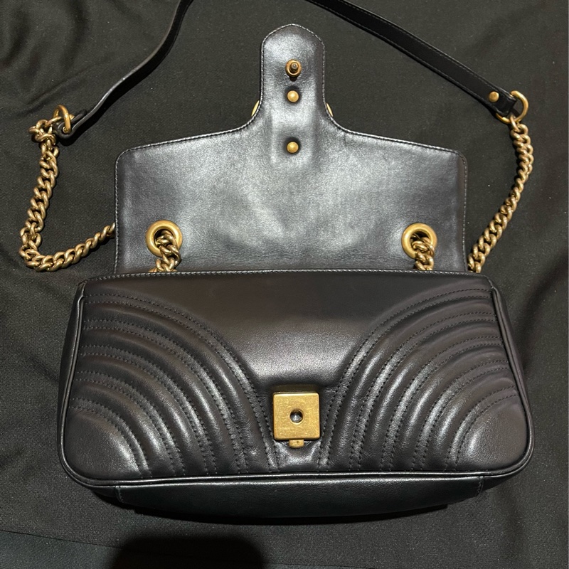 Gucci MARMONT馬夢系列 26cm金釦黑側背包-23