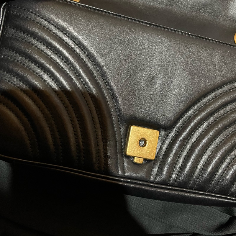Gucci MARMONT馬夢系列 26cm金釦黑側背包-25