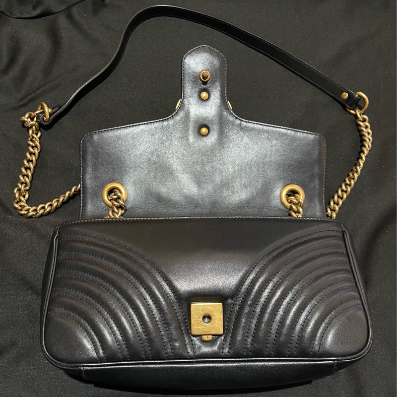 Gucci MARMONT馬夢系列 26cm金釦黑側背包-26