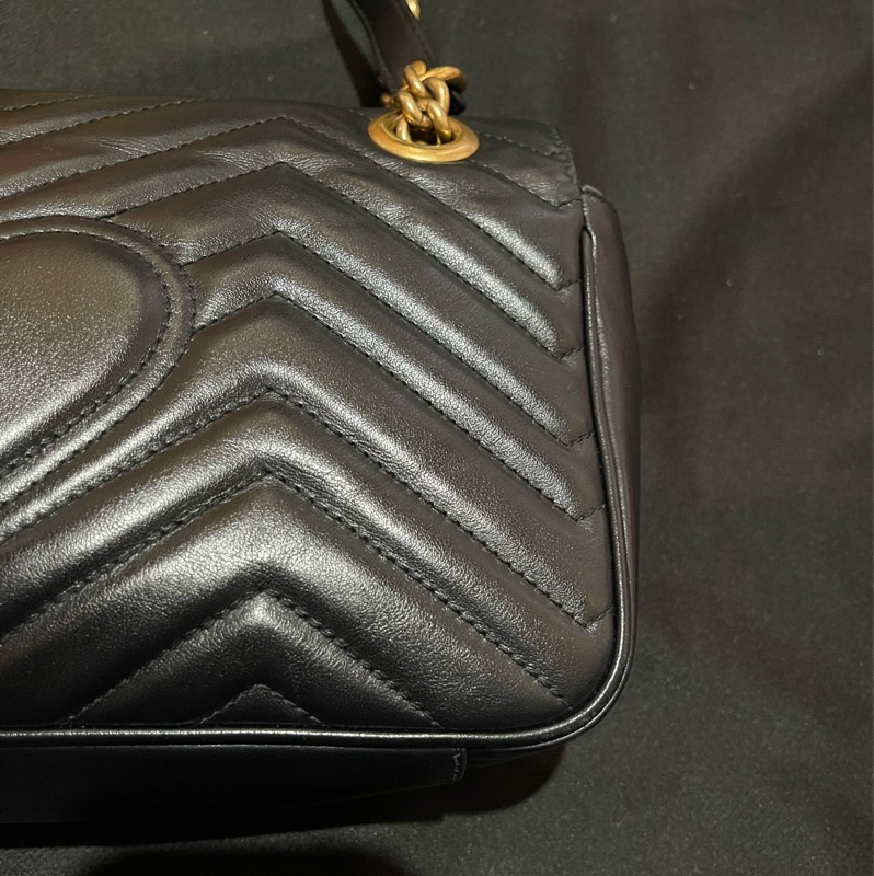 Gucci MARMONT馬夢系列 26cm金釦黑側背包-30