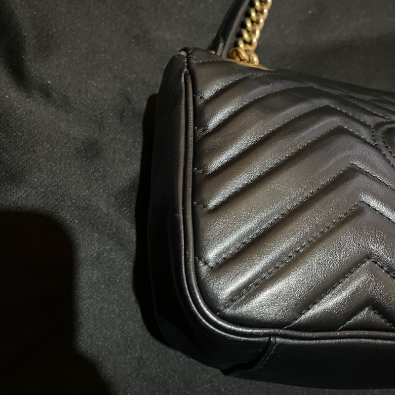 Gucci MARMONT馬夢系列 26cm金釦黑側背包-31