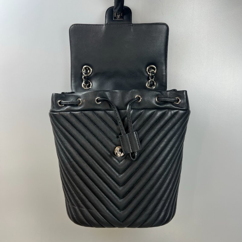 CHANEL CF後背包山型紋牛皮 黑銀 保卡款25開-4