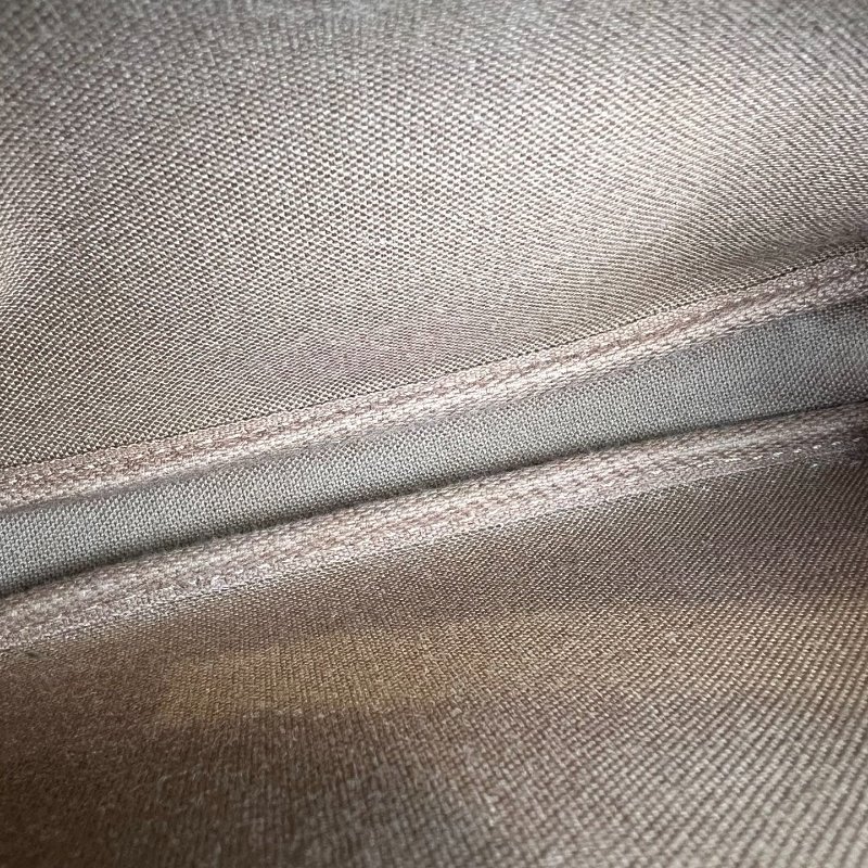 LV M44840 粉色五合一 斜背包-7