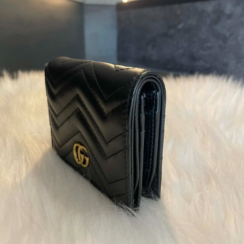 GUCCI 馬孟釦式短夾 黑色-1