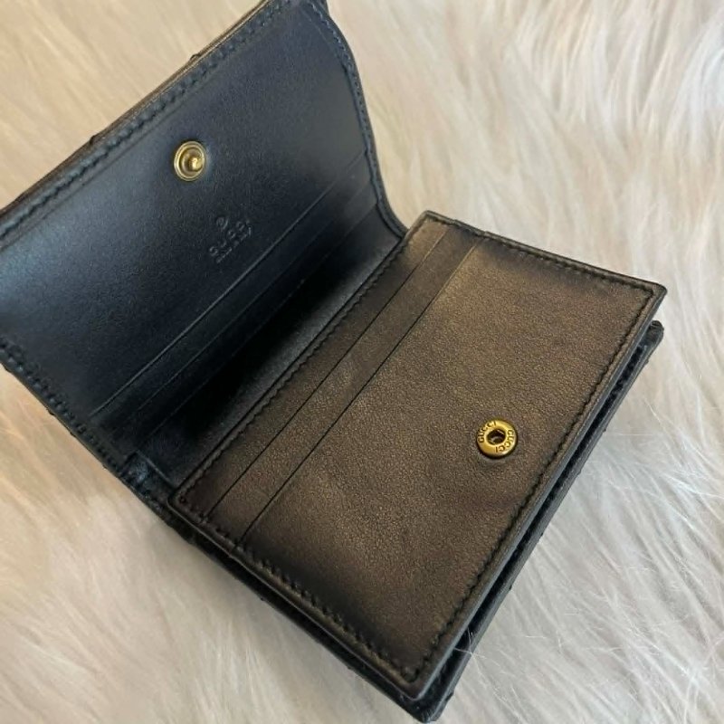 GUCCI 馬孟釦式短夾 黑色-4