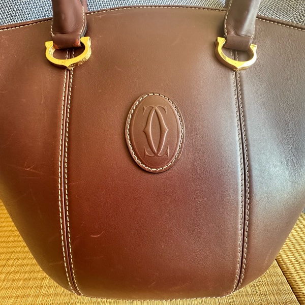 【商品名稱】 【正品 Vintage】Cartier 卡地亞 經典酒紅美洲豹雙C壓印金邊手提包/水餃包/扇形包-5